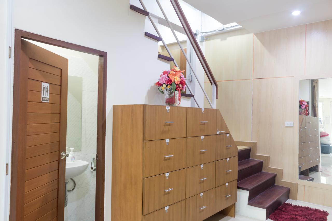 Suan Dok Gate गेस्ट हाउस 3*
